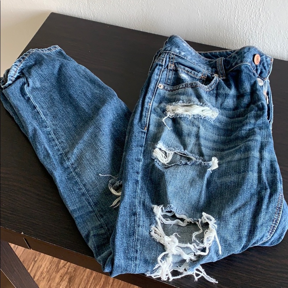 American Eagle tomgirl jeans